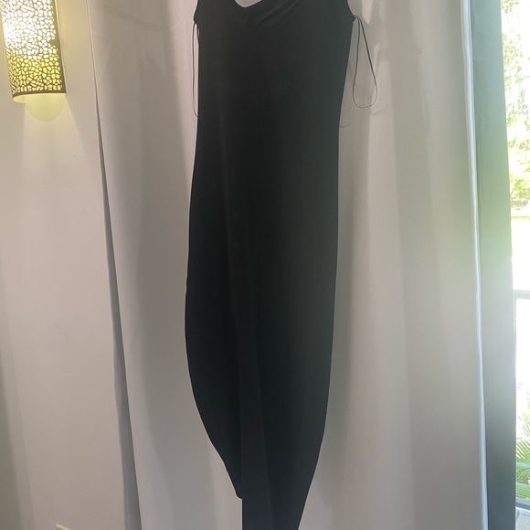 Zara black ruffled dress - Picture 4 of 5